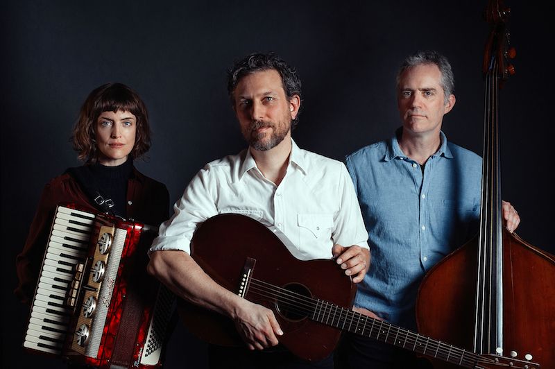 Great Lake Swimmers with Laurel Minnes