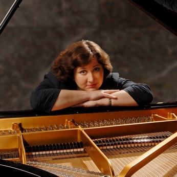 Sofya Gulyak, piano