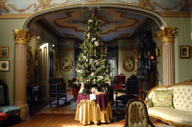 Glanmore Aglow - Dec. 12 (Nighttime Holiday Tours)