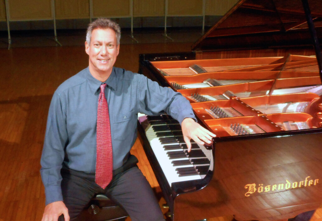 Mark Valenti, piano